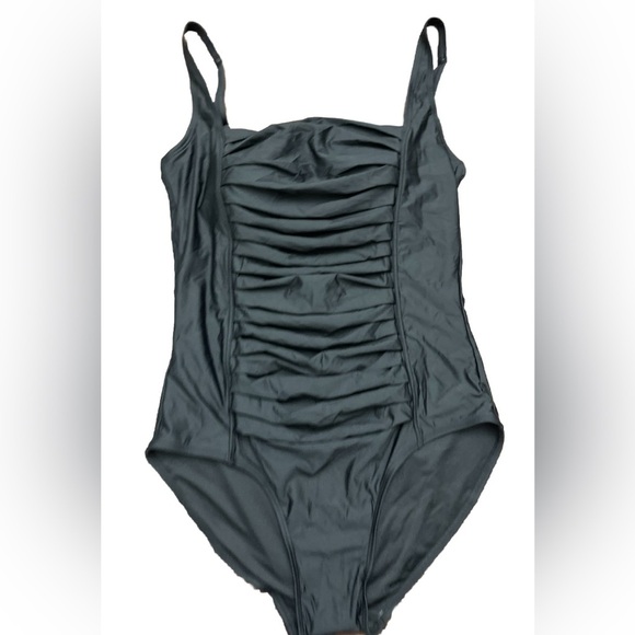 Calvin Klein Pleated One Piece Swimsuit Size 18 Black Modest Beach Pool Cruise - Picture 1 of 14